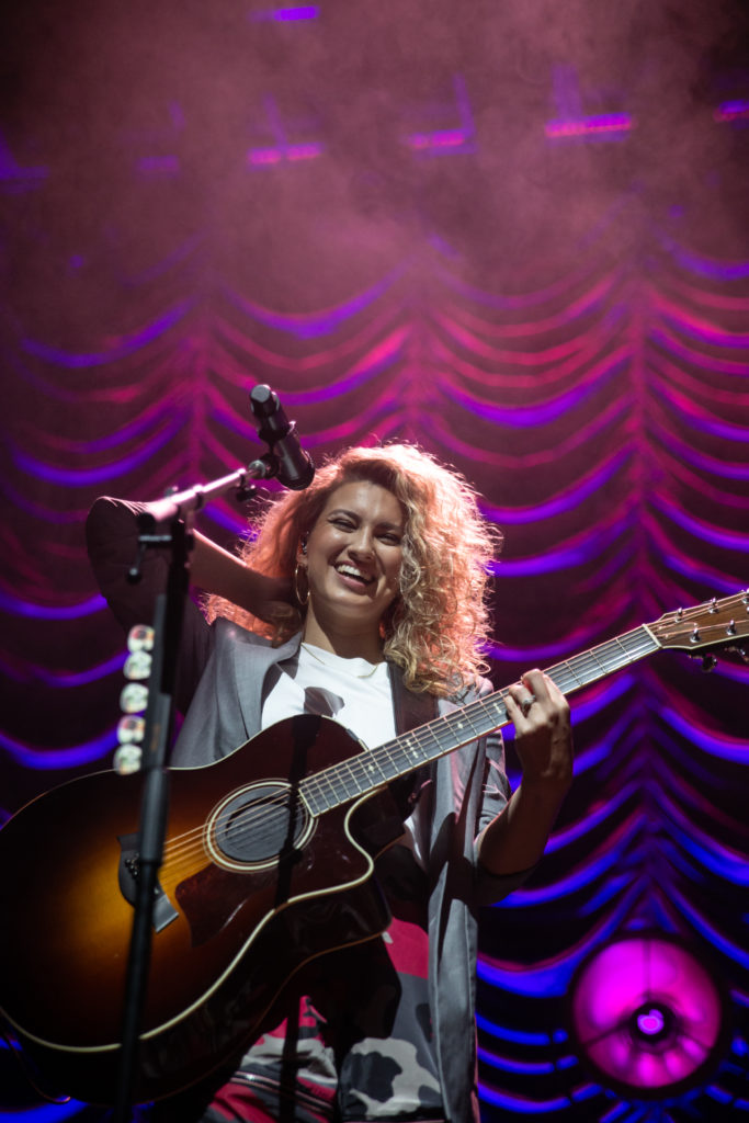 LIVE: Tori Kelly Photo Gallery - Stage Right Secrets