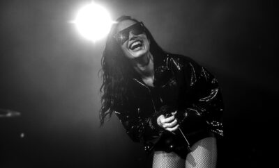 selena-gomez-attends-demi-lovato-concert-its-not-that-deep-tour